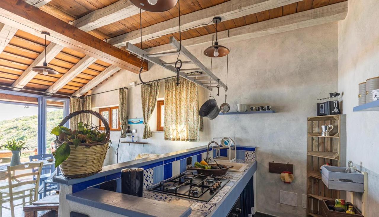 Malandrino Cottage Cefalu Exterior photo